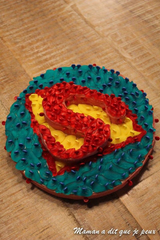 Gâteau de bonbons Logo Superman