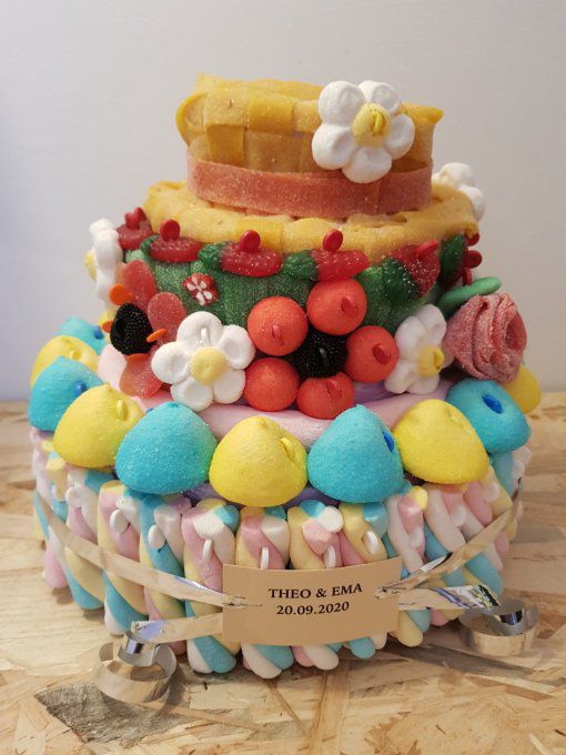 gâteau-de-bonbons-champêtre-chapeau-de-paille