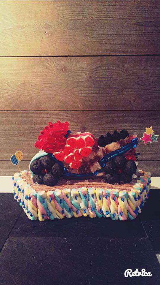 Gâteau de bonbons "Moto"