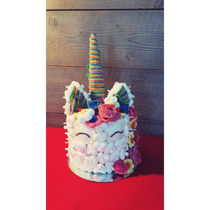 gâteau-de-bonbons-licorne