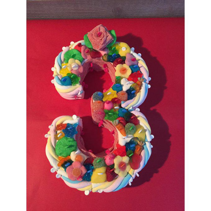 gâteau-de-bonbons-number-candy-3-ans