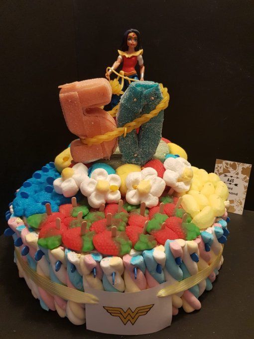 Gâteau de bonbons Wonder woman