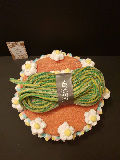 gâteau-de-bonbons-pelote-de-laine-tricot-tricoter-trompe-l-oeil