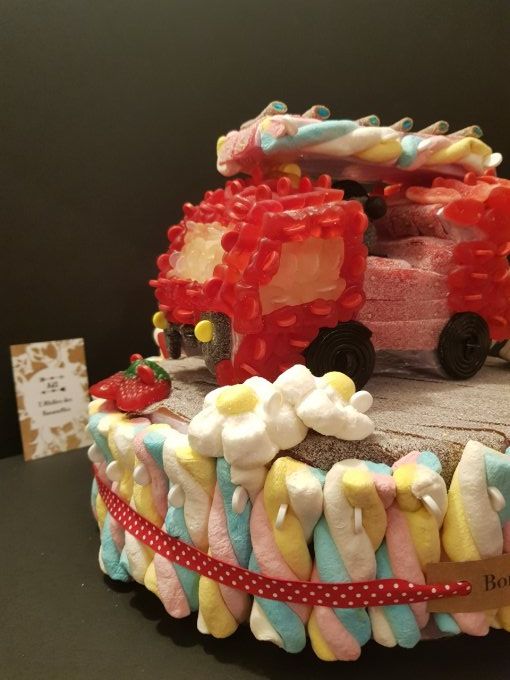 gâteau-de-bonbons-camion-de-pompiers-garçon-métier