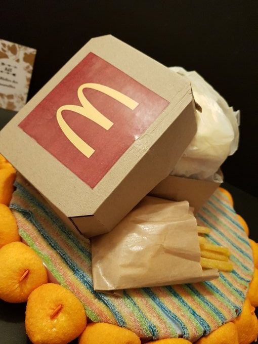 gâteau-de-bonbons-hamburger-frites-mac-do